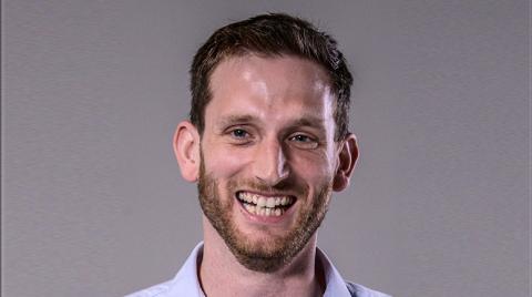 Dr James Cusack